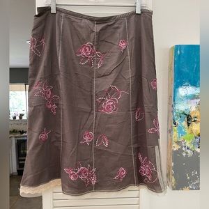 JJillSkirt with Embroidered flowers